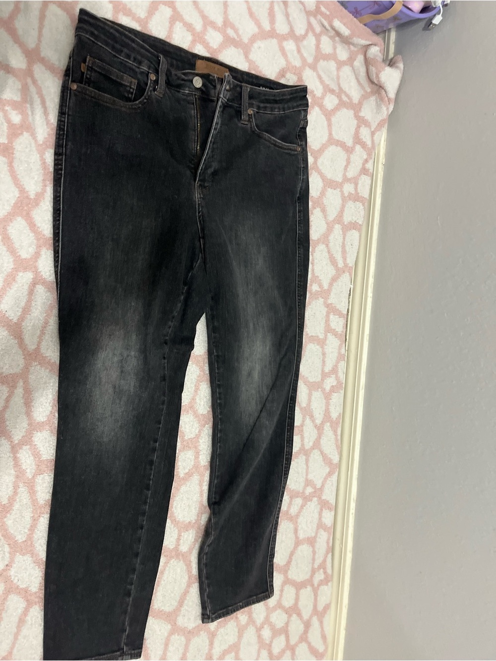 Judy Blue Washed Black Straight Leg Jeans